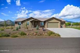 10272 Fw McLure Rd, Flagstaff, AZ 86004 - Photo 1