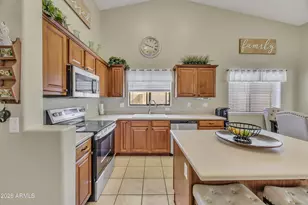 12617 W Catalina Dr, Avondale, AZ 85392 - Photo 3