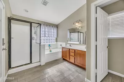 12617 W Catalina Drive, Avondale, AZ 85392 - Photo 11