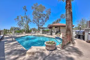 7557 N Dreamy Draw Dr, Phoenix, AZ 85020 - Photo 23