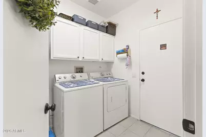 16506 W Lone Tree Court, Surprise, AZ 85374 - Photo 11