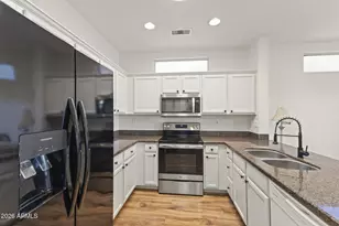 16506 W Lone Tree Ct, Surprise, AZ 85374 - Photo 9