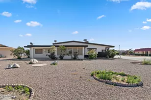 16817 N Meadow Park Dr, Sun City, AZ 85351 - Photo 25