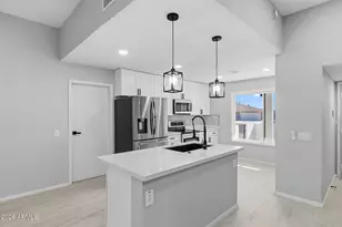 16817 N Meadow Park Dr, Sun City, AZ 85351 - Photo 15