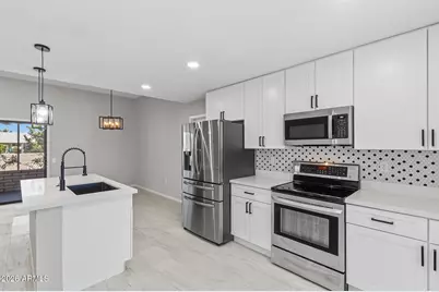 16817 N Meadow Park Drive, Sun City, AZ 85351 - Photo 1