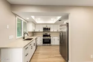 1742 W Stella Ln, Phoenix, AZ 85015 - Photo 11