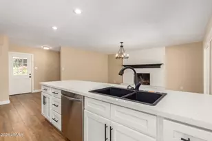 1102 E Alameda Dr, Tempe, AZ 85282 - Photo 13