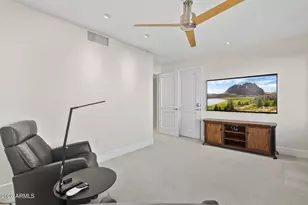 2402 E Esplanade Ln, Phoenix, AZ 85016 - Photo 27