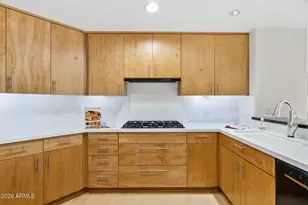 2402 E Esplanade Ln, Phoenix, AZ 85016 - Photo 17
