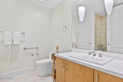 2402 E Esplanade Lane #704, Phoenix, AZ 85016 - Photo 23