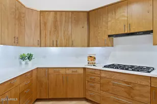 2402 E Esplanade Ln, Phoenix, AZ 85016 - Photo 3