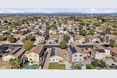 17449 W Calavar Road, Surprise, AZ 85388 - Photo 27