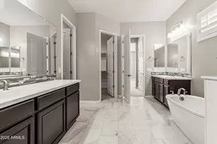 1073 E Holland Park Dr, Gilbert, AZ 85297 - Photo 29