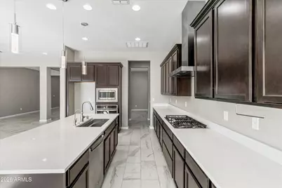 1073 E Holland Park Drive, Gilbert, AZ 85297 - Photo 13