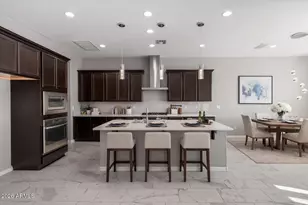 1073 E Holland Park Dr, Gilbert, AZ 85297 - Photo 11