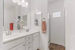 2735 E Hickory St, Gilbert, AZ 85298 - Photo 15