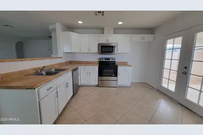 2955 W Saint Moritz Lane, Phoenix, AZ 85053 - Photo 7