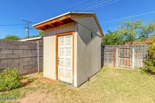 7544 E Kimsey Ln, Scottsdale, AZ 85257 - Photo 13