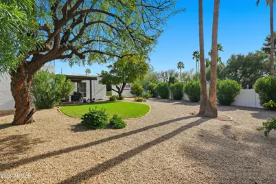 633 E Calavar Road, Phoenix, AZ 85022 - Photo 23