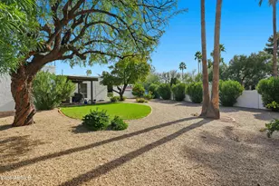 633 E Calavar Rd, Phoenix, AZ 85022 - Photo 23