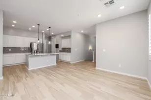 250 W Queen Creek Rd, Chandler, AZ 85248 - Photo 7