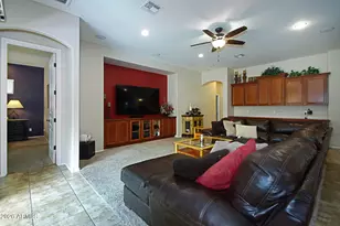 2011 W Spur Dr, Phoenix, AZ 85085 - Photo 17