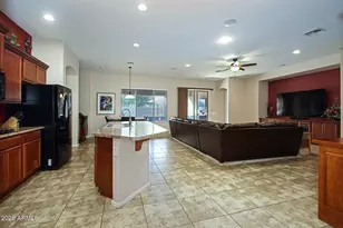 2011 W Spur Dr, Phoenix, AZ 85085 - Photo 23