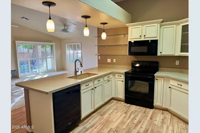 17155 N Joshua Path, Surprise, AZ 85374 - Photo 5