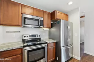 14752 W Banff Ln, Surprise, AZ 85379 - Photo 13