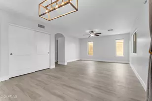 4662 E Cherry Hills Dr, Chandler, AZ 85249 - Photo 19