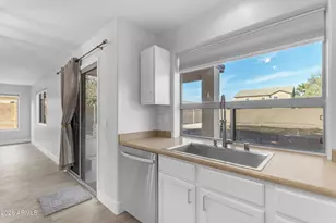 4662 E Cherry Hills Dr, Chandler, AZ 85249 - Photo 17