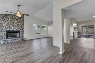 935 N Senate St, Chandler, AZ 85225 - Photo 7