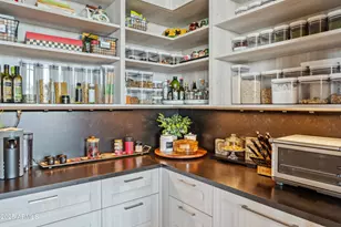 2 Biltmore Estate, Phoenix, AZ 85016 - Photo 17