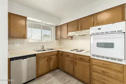 11014 W Cheryl Drive, Sun City, AZ 85351 - Photo 15