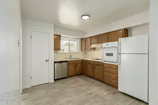 11014 W Cheryl Dr, Sun City, AZ 85351 - Photo 13