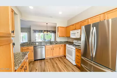 17961 N Somerset Drive, Surprise, AZ 85374 - Photo 7