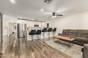 11430 N 37th Ave, Phoenix, AZ 85029 - Photo 9