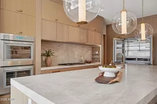 5761 N Echo Canyon Cir, Phoenix, AZ 85018 - Photo 17