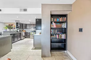 7940 E Camelback Rd, Scottsdale, AZ 85251 - Photo 41