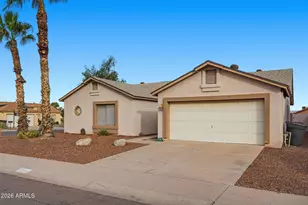 10744 W Echo Ln, Peoria, AZ 85345 - Photo 3