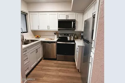 7300 N Dreamy Draw Drive #103, Phoenix, AZ 85020 - Photo 3