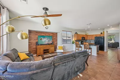 10246 S 175th Avenue, Goodyear, AZ 85338 - Photo 7