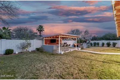 13203 N 56th Avenue, Glendale, AZ 85304 - Photo 9