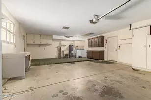 10830 W Mimosa Dr, Sun City, AZ 85373 - Photo 27