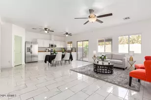 10823 N 70th Ave, Peoria, AZ 85345 - Photo 7