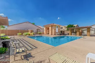 10823 N 70th Ave, Peoria, AZ 85345 - Photo 17