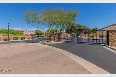 10823 N 70th Avenue, Peoria, AZ 85345 - Photo 3