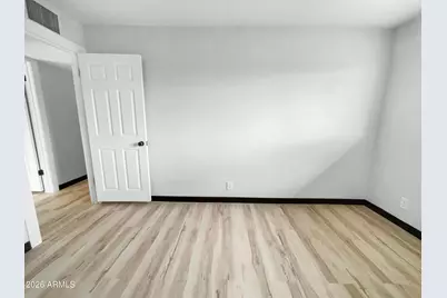 8641 N 37th Avenue, Phoenix, AZ 85051 - Photo 11