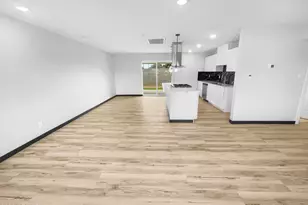 8641 N 37th Ave, Phoenix, AZ 85051 - Photo 15