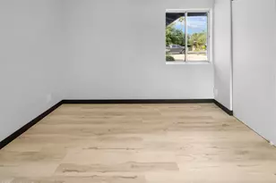 8641 N 37th Ave, Phoenix, AZ 85051 - Photo 23